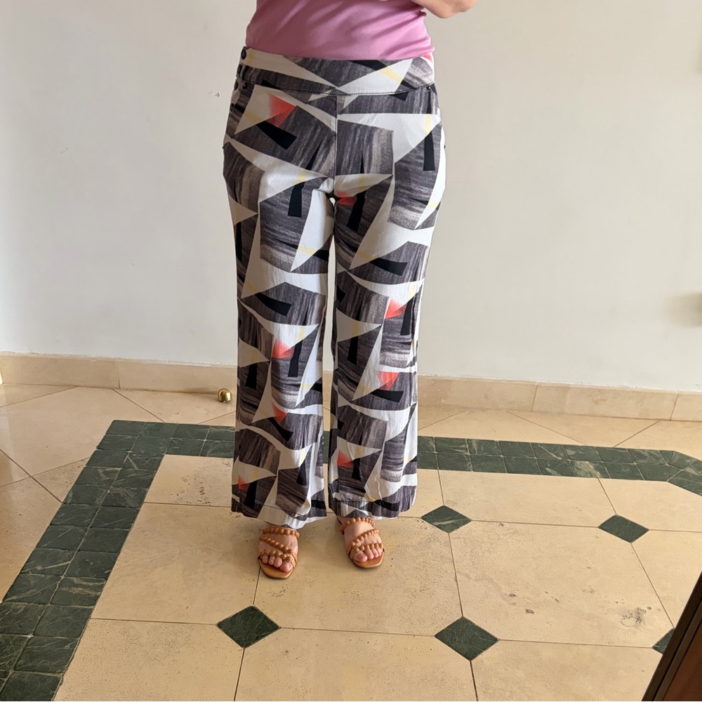 Geometric Print Wide-Leg Pants in Black, White & Coral
